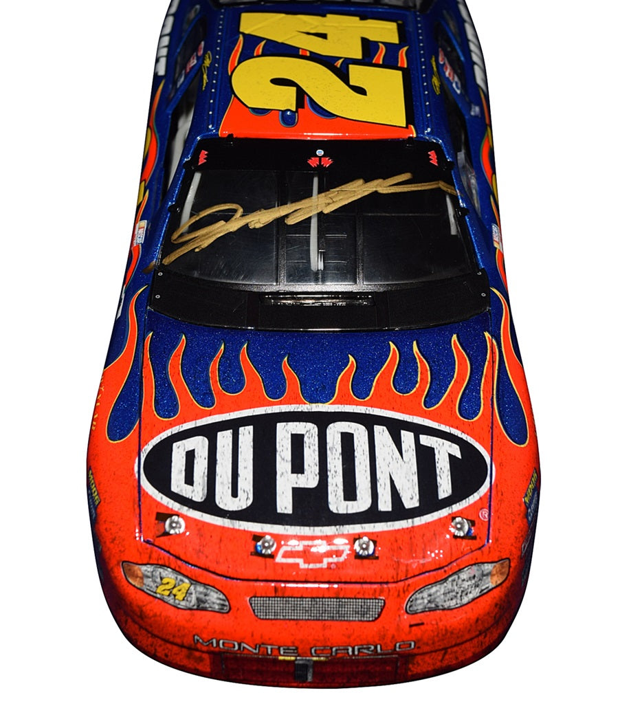 AUTOGRAPHED 2002 Jeff Gordon #24 DuPont Racing BRISTOL WIN (Bump & Run)  Raced Version NASCAR Classics Signed Lionel 1/24 Scale NASCAR Diecast Car  with 