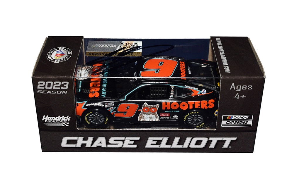 Chase elliott hooters sales diecast