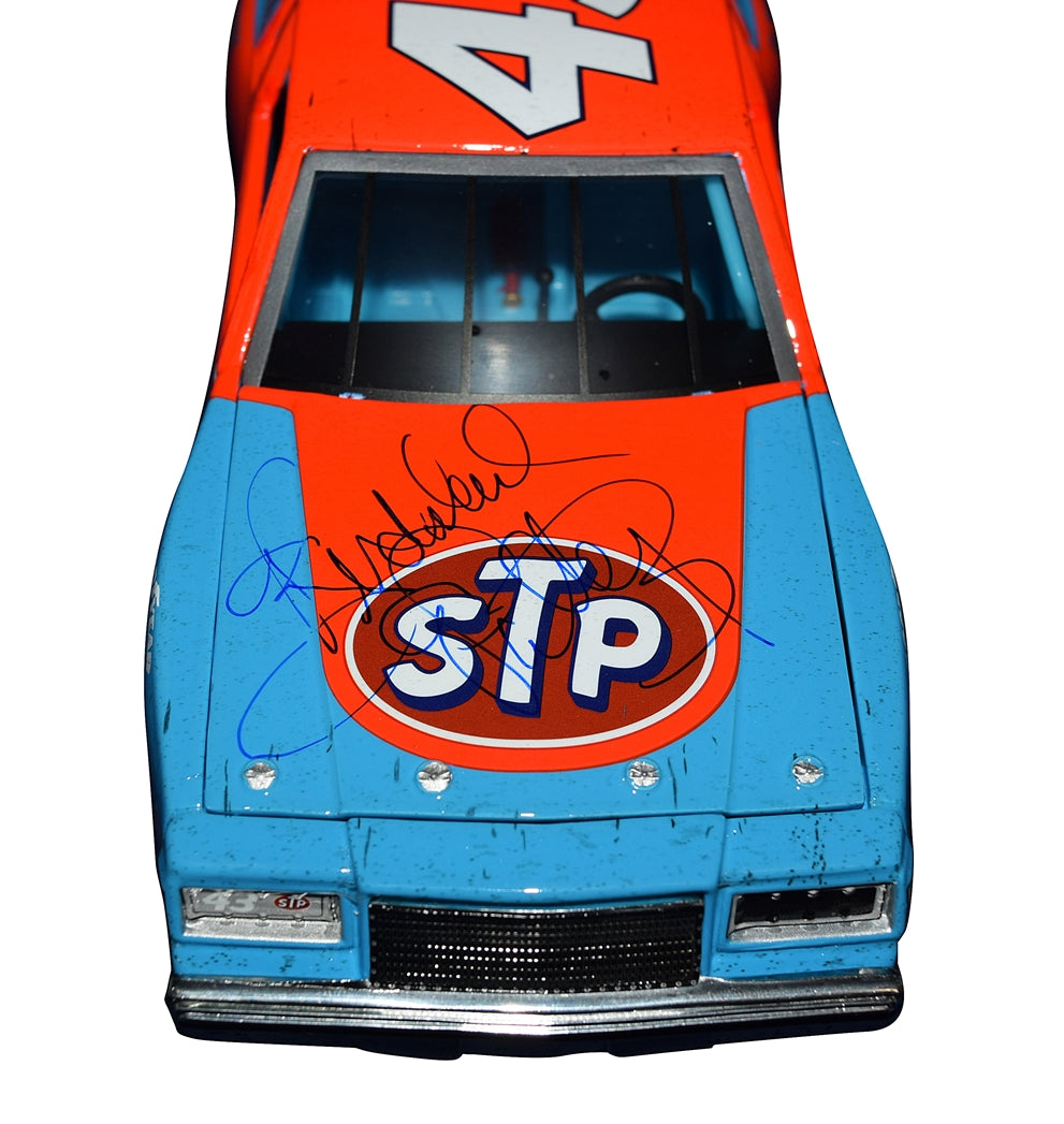 ミニカー　1/24 ”リチャード・ペティ” STP ビュイック 1981 ノース ウィルクスボロ ウィナー #43 「フードオープンシリーズ」 [W432323STPRPNW] Richard Petty #43 1981 North Wilkesboro Win 1981 Buick 1:24