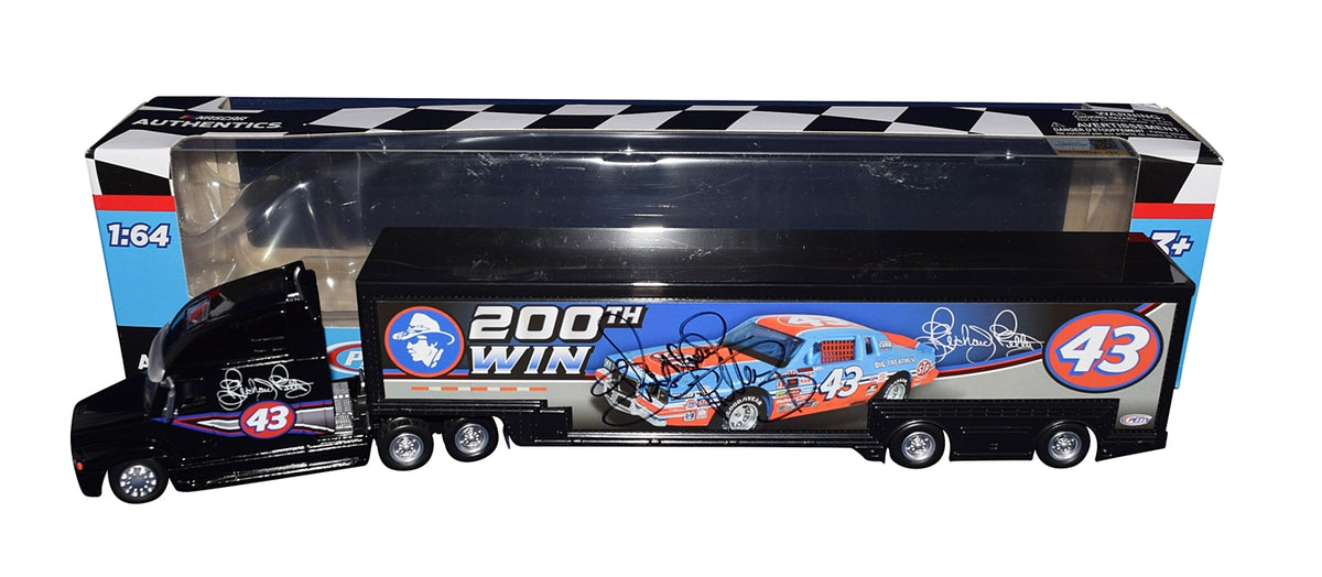 AUTOGRAPHED 2022 Richard Petty 43 STP Racing 200TH CAREER WIN