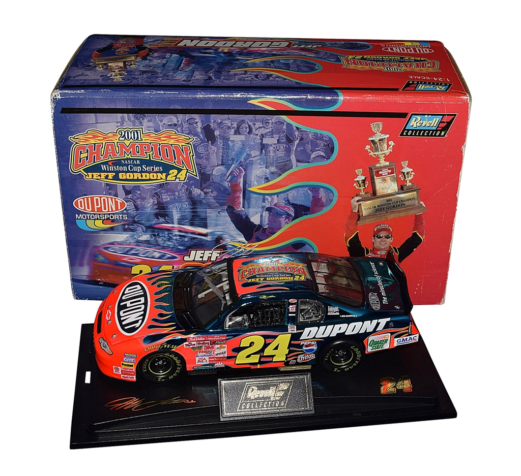 AUTOGRAPHED 2001 Jeff Gordon #24 DuPont Racing WINSTON CUP SERIES