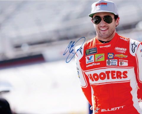 Secure your piece of racing history with the AUTOGRAPHED Chase Elliott #9 Hooters Racing 8x10 Inch Photo. Hurry, as stock is extremely limited, with most items having only one in-stock.