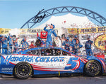 Celebrate Kyle Larson's stunning 2024 Las Vegas Win with this autographed glossy photo. Featuring Larson and his #5 Hendrick Motorsports team in Victory Lane, this signed collectible is perfect for NASCAR enthusiasts and adds excitement to any collection.