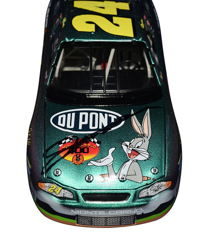 Action 1/24 Jeff Gordon #24 DuPont Looney Tunes Monte Carlo 2001 Diecast
