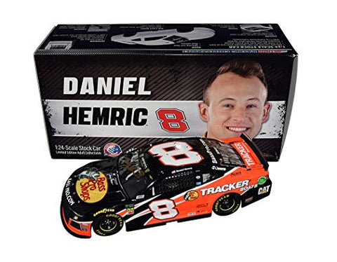 2X AUTOGRAPHED 2019 Daniel Hemric & Richard Childress #8 Bass Pro Shops Chevrolet Camaro ROOKIE SEASON Dual Signed Lionel 1/24 Scale NASCAR Diecast with COA (#407 of only 553 produced)