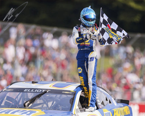 AUTOGRAPHED 2021 Chase Elliott #9 NAPA Racing ROAD AMERICA RACE WIN (Checkered Flag) Signed 8X10 Inch Picture NASCAR Glossy Photo with COA