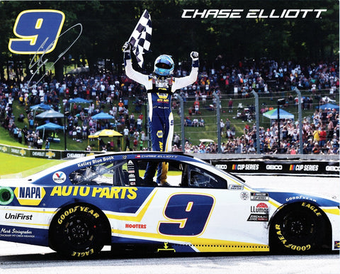 AUTOGRAPHED 2022 Chase Elliott #9 NAPA Racing OFFICIAL HERO CARD (Hendrick Motorsports) Signed Collectible Picture 8X10 Inch NASCAR Hero Card Photo with COA